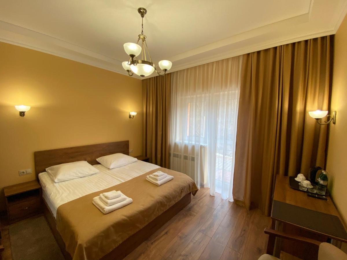 Сонячна Соната Hotel Polyána Kültér fotó